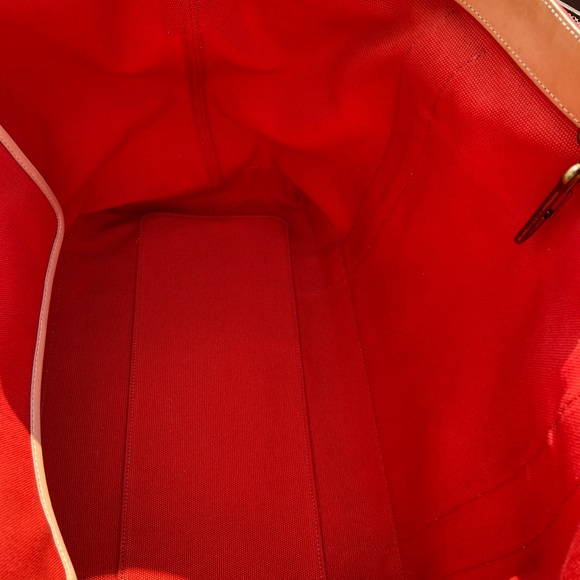 Coach Bleecker legacy Tote. - Picture 8 of 16